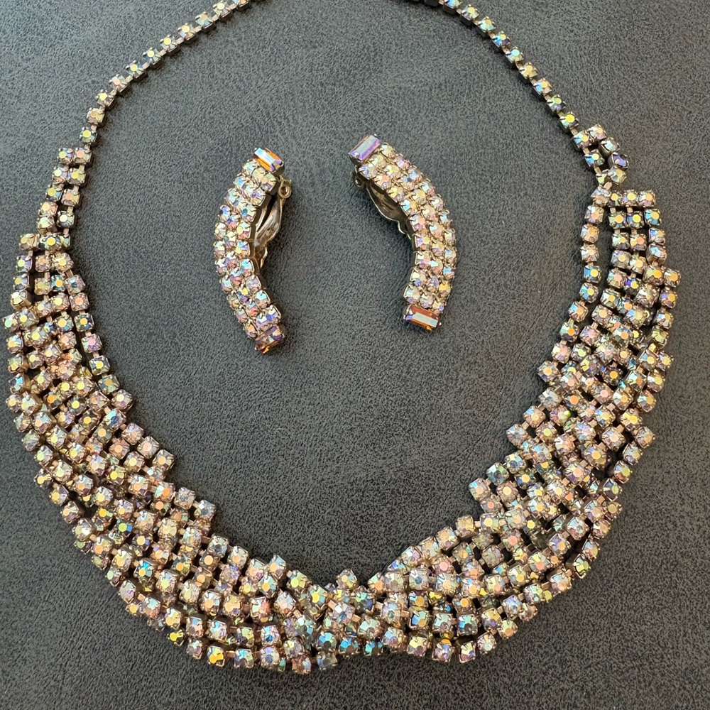 Vintage Rhinestone Necklace with Earrings
